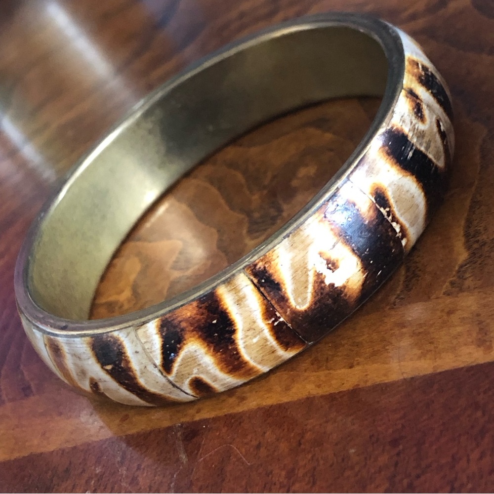 Vintage solid brass rare nautilus fossil bangle bracelet NWT - Picture 2 of 9